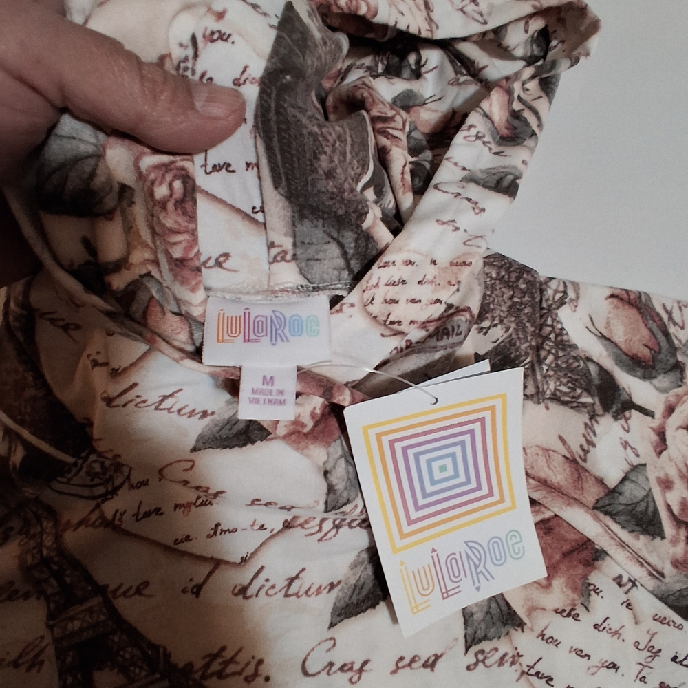 Lula Roe Amber Lightweight Hoodie Floral Eiffel Tower Print NWT Size M - Picture 3 of 8